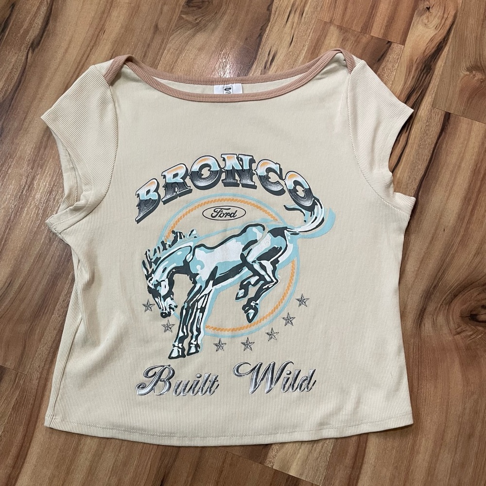 Ford Ribbed Crop Tee With Bucking Mustang Sz L